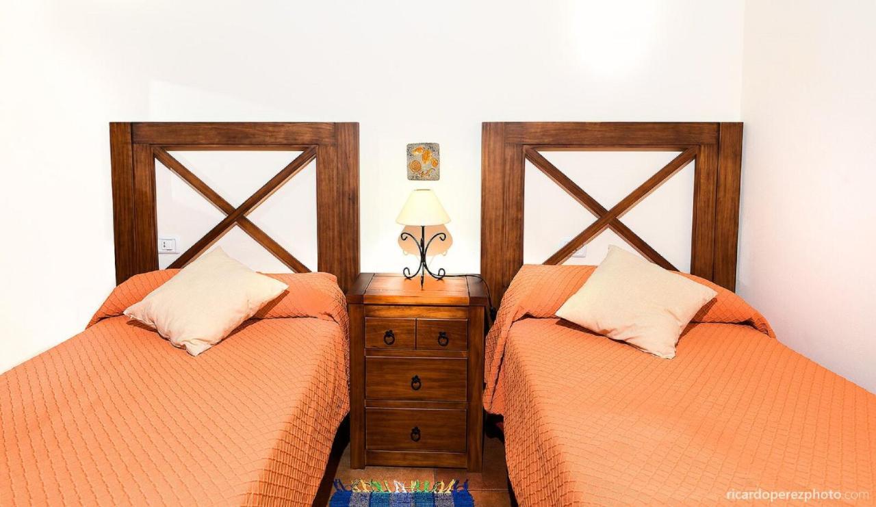 Las Casas Del Abuelito Julian & La Abuela Leonor Isora Exteriör bild